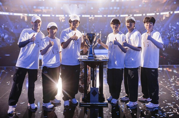 롤드컵 우승 T1, 전 세계 5000만명이 봤다
